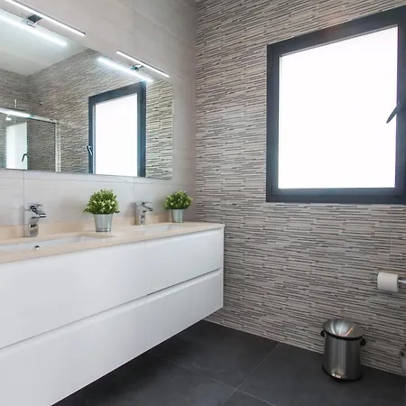 Villa Caballito De Mar By Abahana Calp