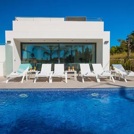 Villa Caballito De Mar By Abahana *